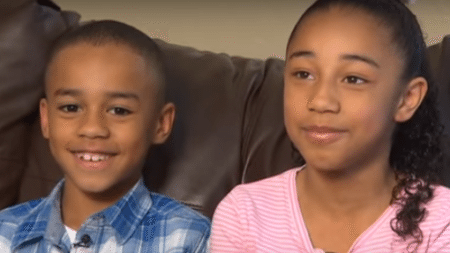 two-children-give-bible-bully-happens-next-will-surprise-lot